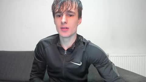 skinnyguywithbigd online show from February 16, 6:32 am