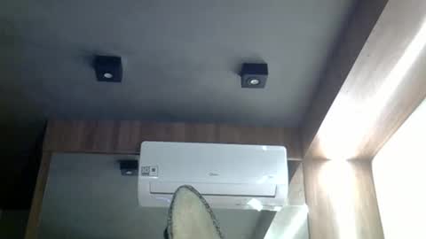 skinnykittencam online show from April 12, 3:49 pm