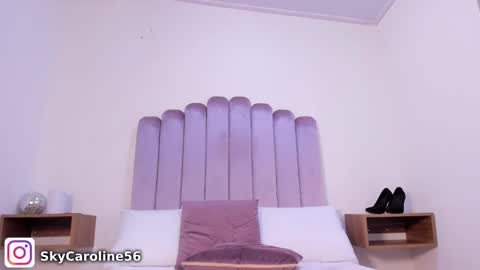 Sky Caroline online show from February 15, 2:33 pm