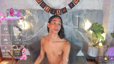 Snapshot of sky_fox_1 chatting on October 22, 1:13 pm STIVEN online show from October 22, 1:13 pm