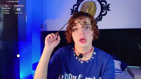 Angel online show from March 5, 8:29 pm