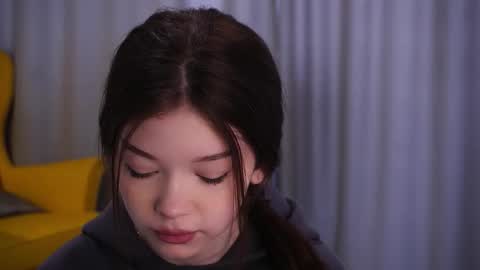 Amy online show from December 14, 7:36 am