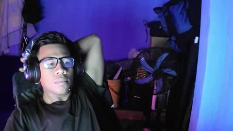 skyfall9875 online show from September 14, 4:52 pm