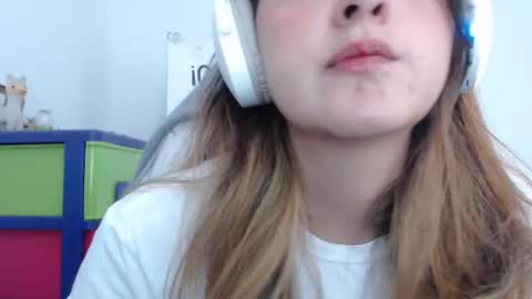 Skyler online show from March 10, 9:07 pm