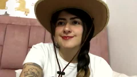 Skyler online show from December 21, 9:54 pm