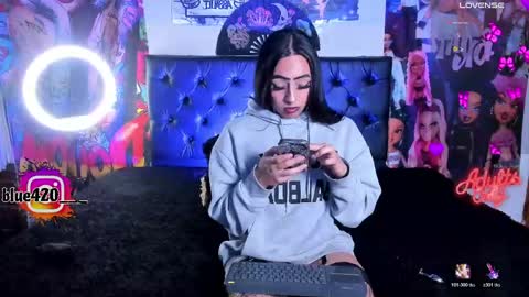 blue online show from June 5, 2:29 am