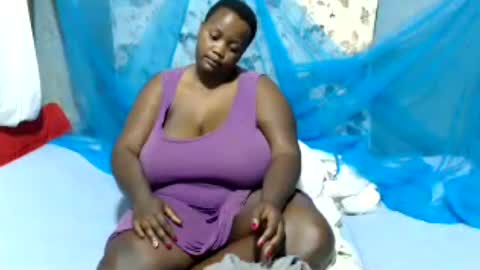 sheliah online show from June 12, 5:39 am