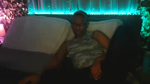 skyonetoo3 online show from October 26, 6:07 pm