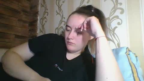 skyressie333 online show from November 21, 7:12 pm