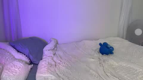 Skyler online show from March 12, 9:34 am
