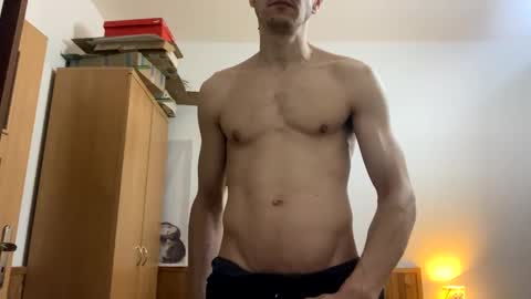 slabyhrac online show from February 22, 11:35 pm