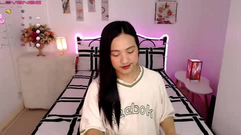 Queen Cyrine online show from February 13, 11:39 am