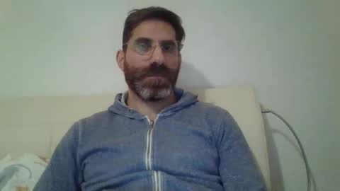 camboy online show from December 31, 11:39 pm