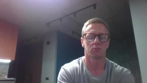 Snapshot of slavutich777 chatting on October 24, 4:52 pm slavutich777 online show from October 24, 4:52 pm
