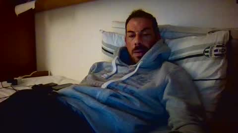 slevin online show from December 8, 8:15 pm