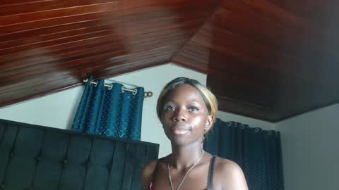 Loyce online show from March 9, 10:30 pm