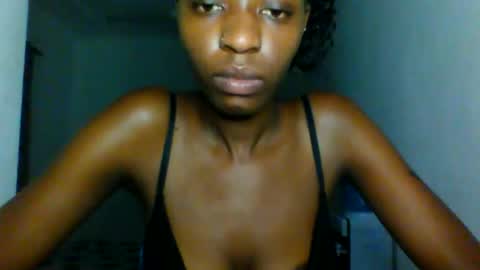 slimandthick1 online show from May 4, 7:31 pm