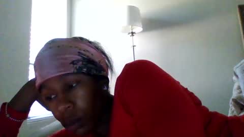 Snapshot of slimmmgooodiexoxo chatting on December 1, 8:22 pm slimmmgooodiexoxo online show from December 1, 8:22 pm