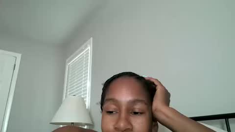 Snapshot of slimmmgooodiexoxo chatting on October 17, 1:48 pm slimmmgooodiexoxo online show from October 17, 1:48 pm