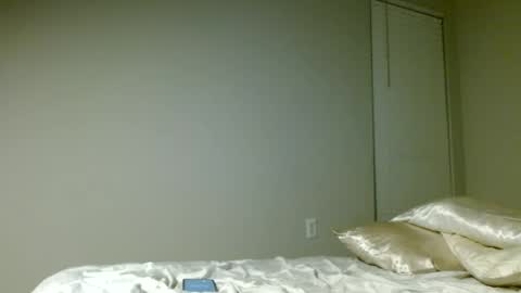 Snapshot of slimmmgooodiexoxo chatting on December 4, 12:13 am slimmmgooodiexoxo online show from December 4, 12:13 am