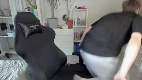 Mila online show from March 4, 12:55 pm