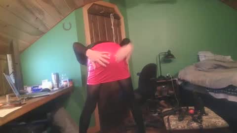 slutjennifertransxx online show from November 6, 3:09 am