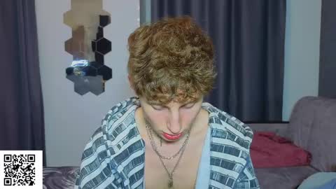 sluttsavage online show from May 27, 10:40 pm