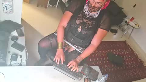 sluttygina1 online show from March 17, 7:52 pm