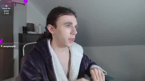 Natsu online show from November 17, 6:43 pm