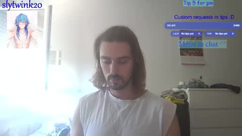 Snapshot of slytwink20 chatting on September 30, 10:15 am slytwink20 online show from September 30, 10:15 am