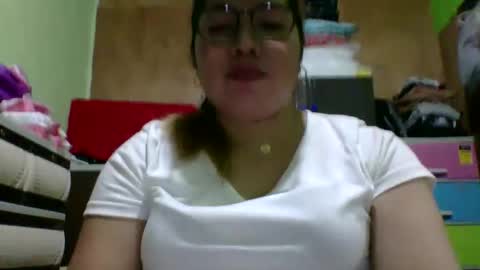 Lovewella online show from April 20, 1:36 pm