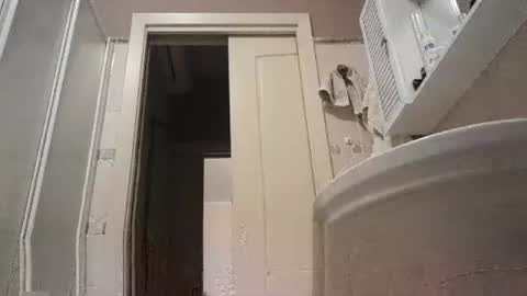 smallone8825 online show from September 16, 5:43 am