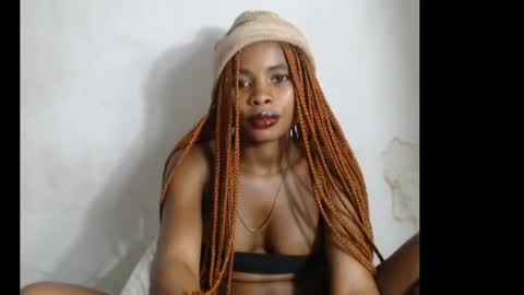smallsluty online show from June 6, 9:20 pm