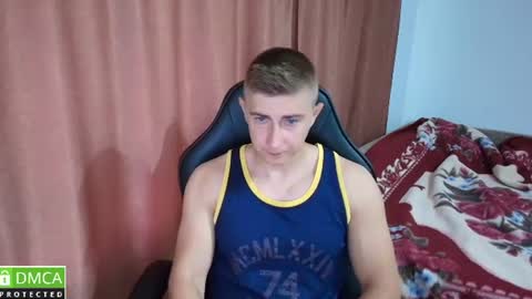 smanking22 online show from June 12, 9:08 am