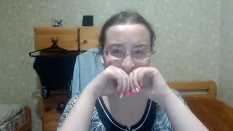 smart_rose online show from December 18, 1:45 am