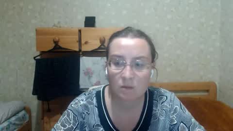 smart_rose online show from December 15, 11:23 pm