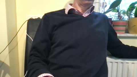 Snapshot of smart_sex69 chatting on February 27, 8:24 am smart_sex69 online show from February 27, 8:24 am