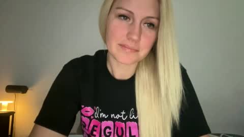 smexxii93 online show from December 17, 6:03 pm