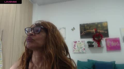 Smileth online show from April 4, 1:18 pm