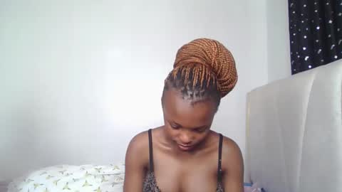 smiley luv1 online show from January 13, 9:06 am