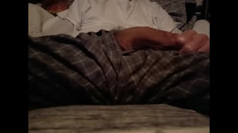 smoke-4-me online show from February 10, 12:35 am