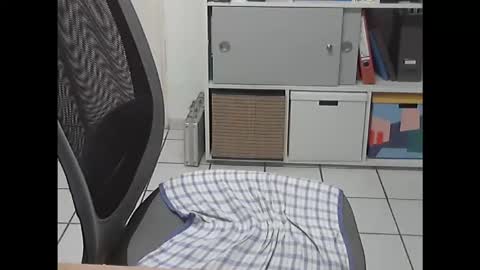 Snapshot of smo0thie chatting on October 31, 11:49 pm smo0thie online show from October 31, 11:49 pm