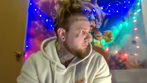 Snapshot of smokebluntafterblunt chatting on February 11, 10:03 am smoke online show from February 11, 10:03 am