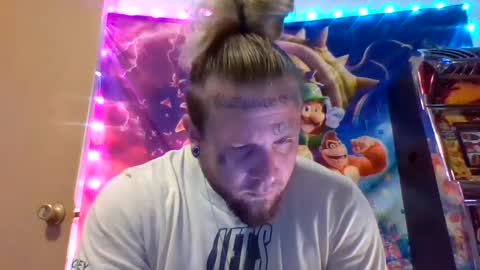 Snapshot of smokebluntafterblunt chatting on September 27, 11:30 am smoke online show from September 27, 11:30 am