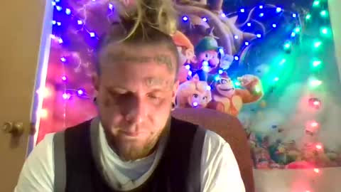 Snapshot of smokebluntafterblunt chatting on March 11, 2:21 am smoke online show from March 11, 2:21 am