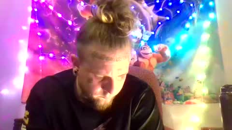 Snapshot of smokebluntafterblunt chatting on March 8, 10:32 am smoke online show from March 8, 10:32 am