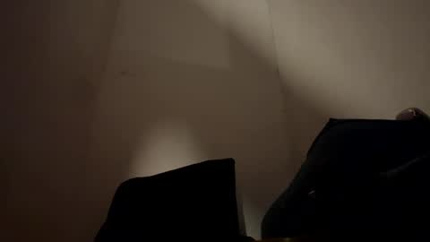 smokingorilla online show from January 16, 7:45 pm