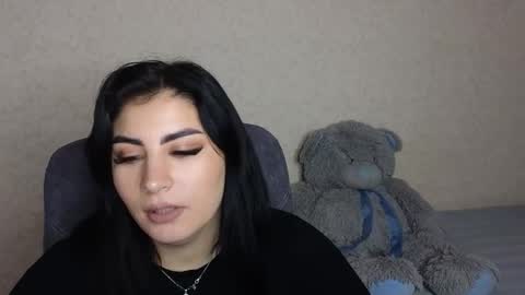 Snapshot of snickertail chatting on October 22, 4:19 pm Olivia online show from October 22, 4:19 pm