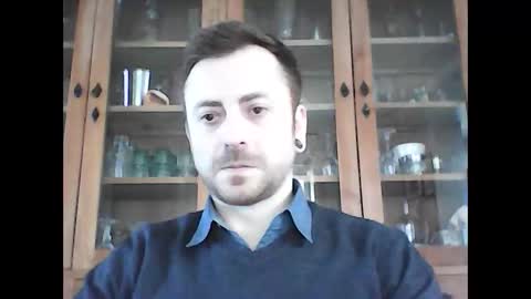 snoecks online show from February 18, 9:53 am