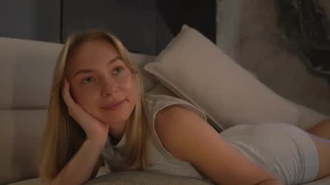 Candice Snow online show from March 12, 12:36 pm